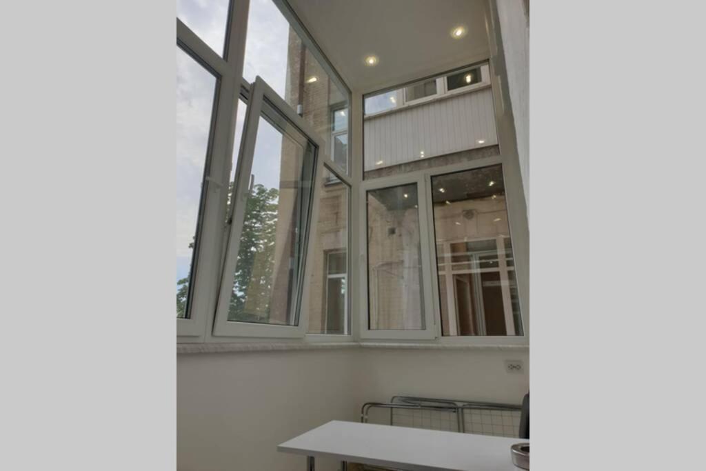 Comfortable Luxury Apartment With 3 Rooms. Center Heart Of Kiev 外观 照片