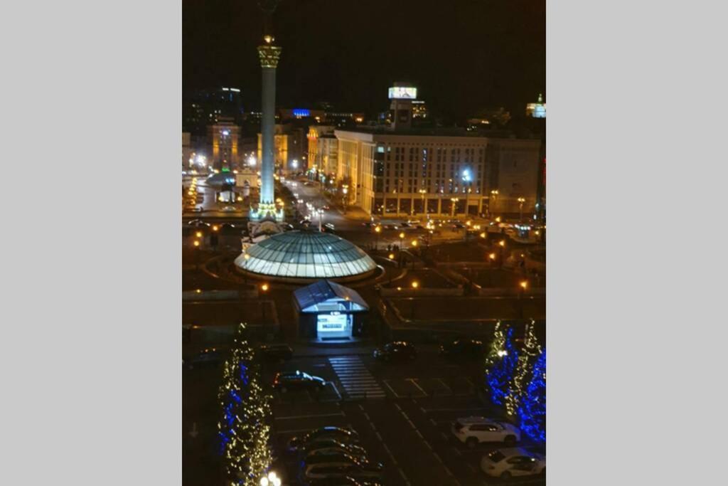 Comfortable Luxury Apartment With 3 Rooms. Center Heart Of Kiev 外观 照片