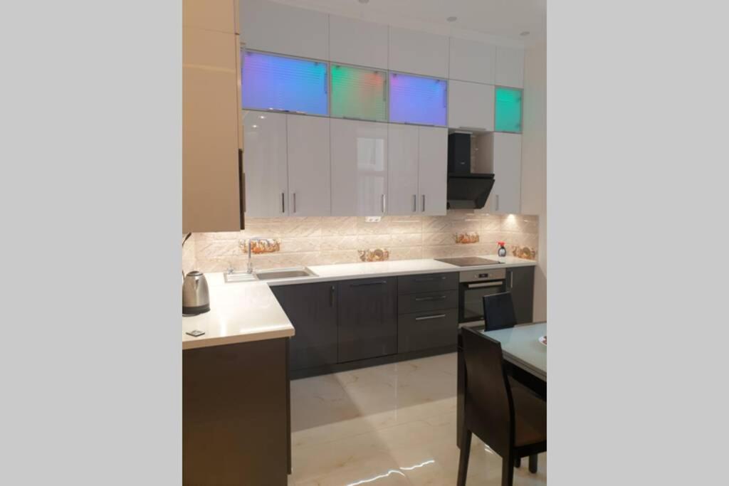 Comfortable Luxury Apartment With 3 Rooms. Center Heart Of Kiev 外观 照片